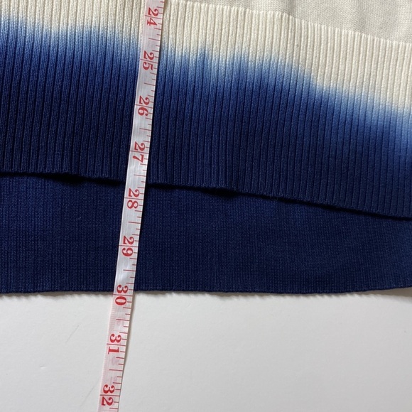 NWT White with Blue Fade Ombré Sweater with Dolman Sleeves size M - Picture 10 of 10